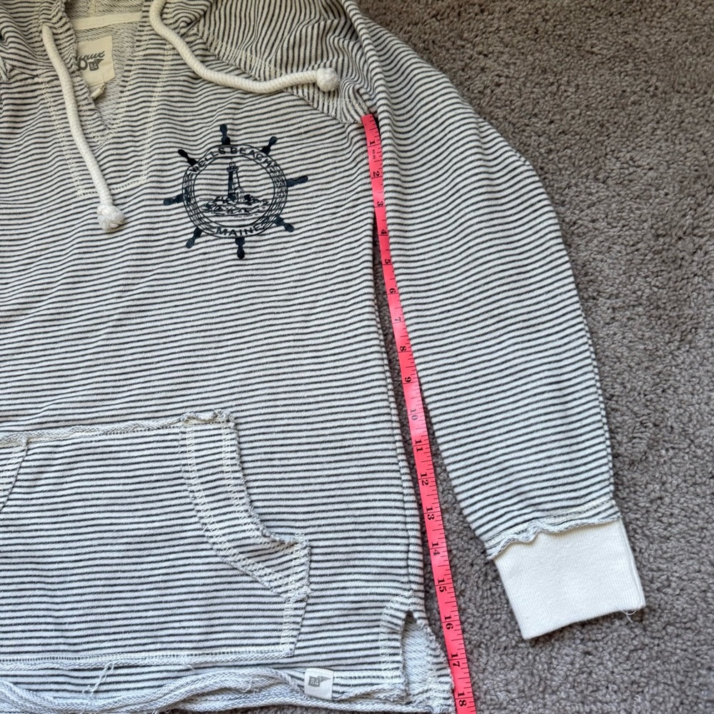 Blue 84 Wells Beach Maine Pullover Sweater/Sweatshirt Striped Nautical Size S - Picture 4 of 8